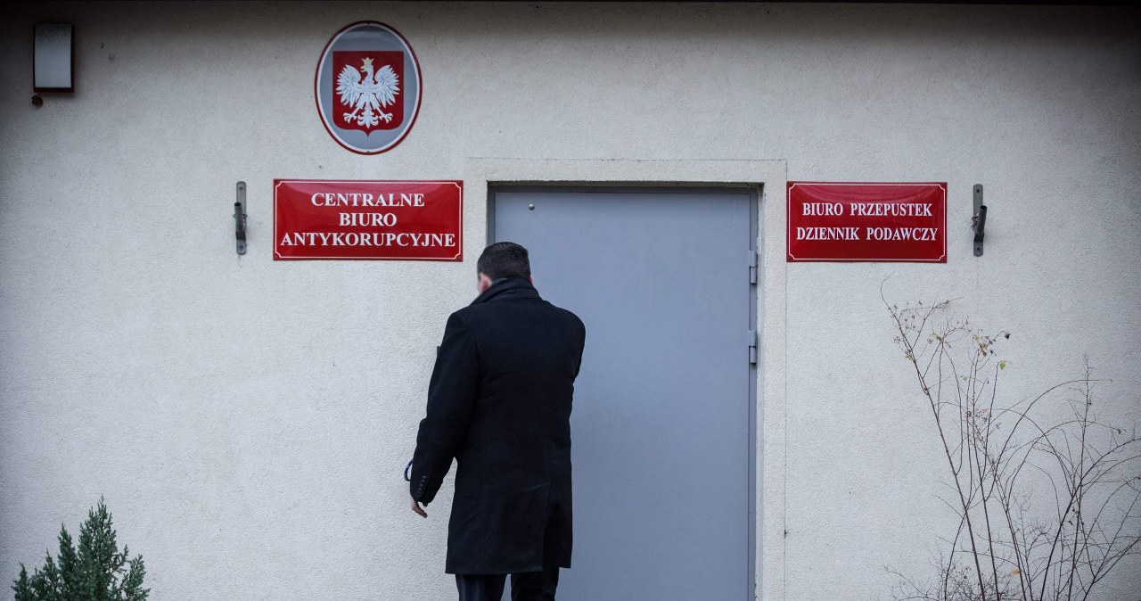 Zatrzymania w nowosądeckim magistracie. Akcja agentów CBA