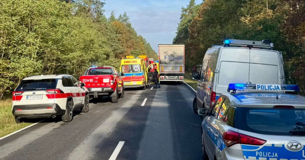 Autokar wiozący 41 dzieci zderzył się z cysterną. wiadomości,aktualności,Interia Autokar wiozący 41 dzieci zderzył się z cysterną.