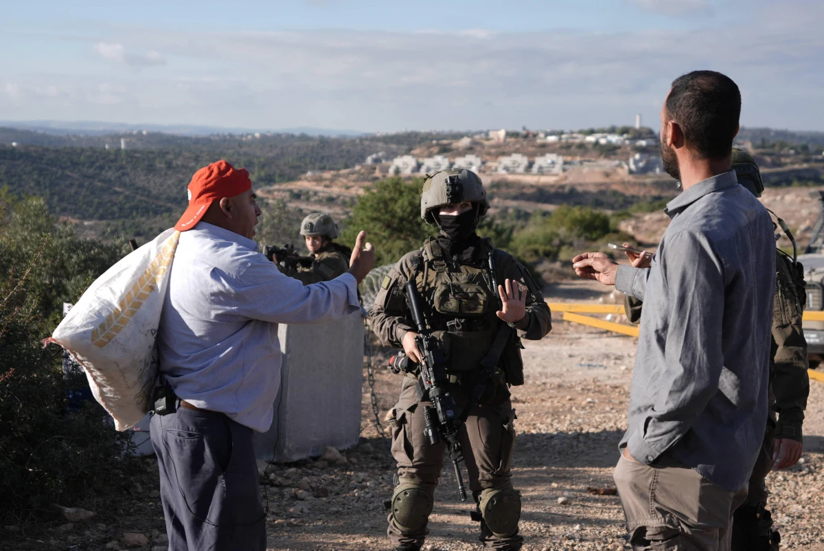 Prezydent USA Donald Trump jest przekonany, że Izrael nie zaanektuje Zachodniego Brzegu, a gdyby to zrobił, straciłby całe poparcie USA. Tymczasem w środę izraelski parlament przyjął wstępny projekt ustawy o aneksji, co bardzo uraziło przebywającego z wizytą w Tel Awiwie wiceprezydenta USA J.D. Vance'a. 

