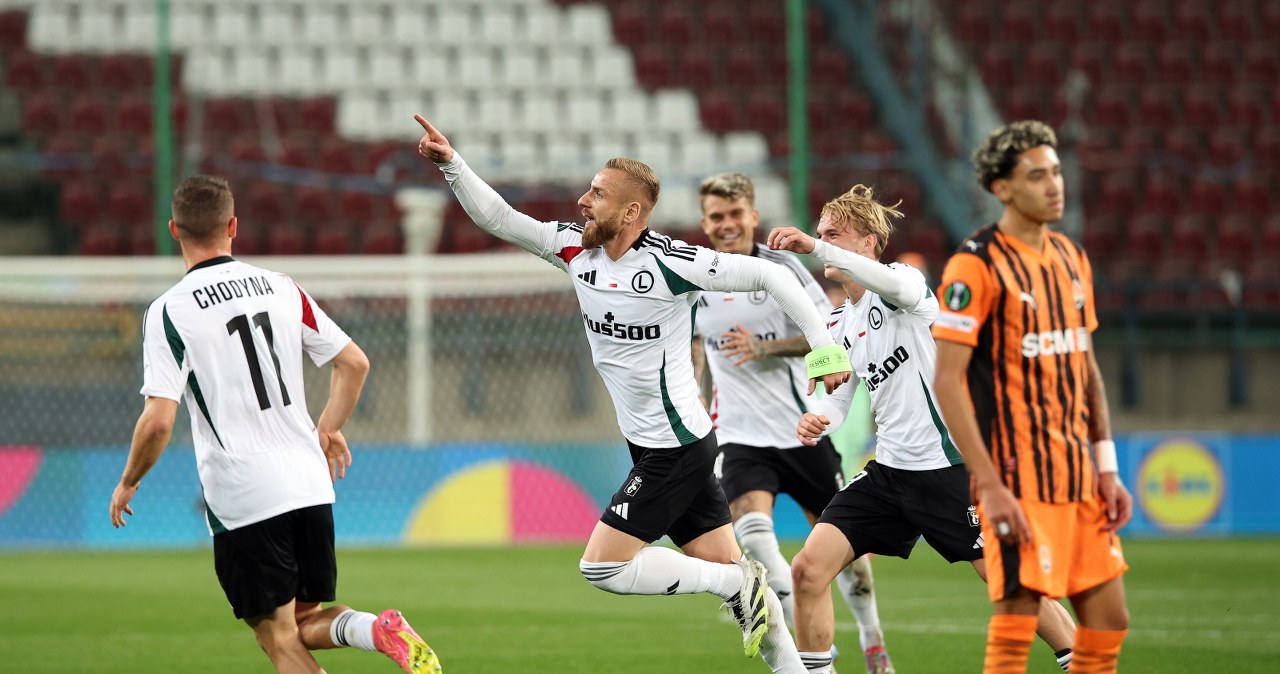 Szaleństwo w Krakowie. Cudowny gol z rzutu wolnego Legii w 94. minucie. Ukraińcy zdruzgotani wiadomości,aktualności,Interia Szaleństwo w Krakowie. Cudowny gol z rzutu wolnego Legii w 94. minucie. Ukraińcy zdruzgotani