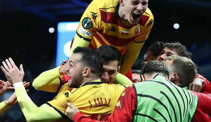 Jagiellonia nie klęka. Trwa kapitalna passa. 19-letni debiutant bohaterem