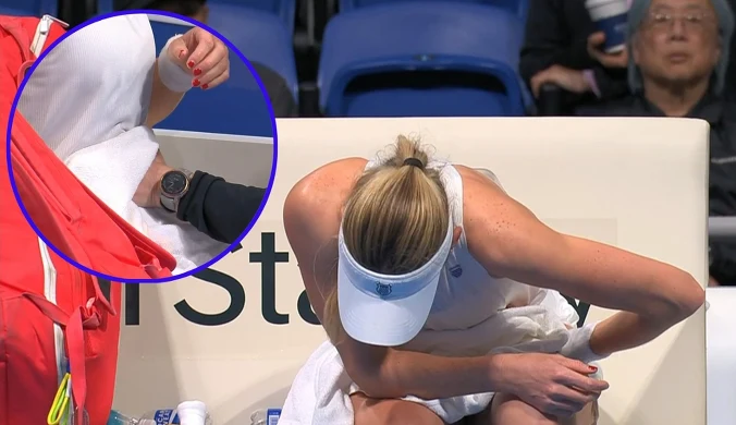 Dramat tuż po meczu Rybakiny. Ból, kontuzja i zwrot. Przed lotem na WTA Finals