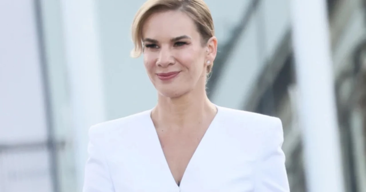 Marta Nawrocka znów eksperymentuje z modą. Spodnie wzbudziły zachwyt