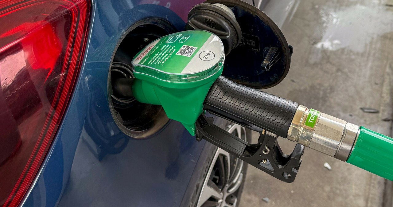 W ferie tankujemy taniej o 55 gr. Takich cen nie było od 2022 roku