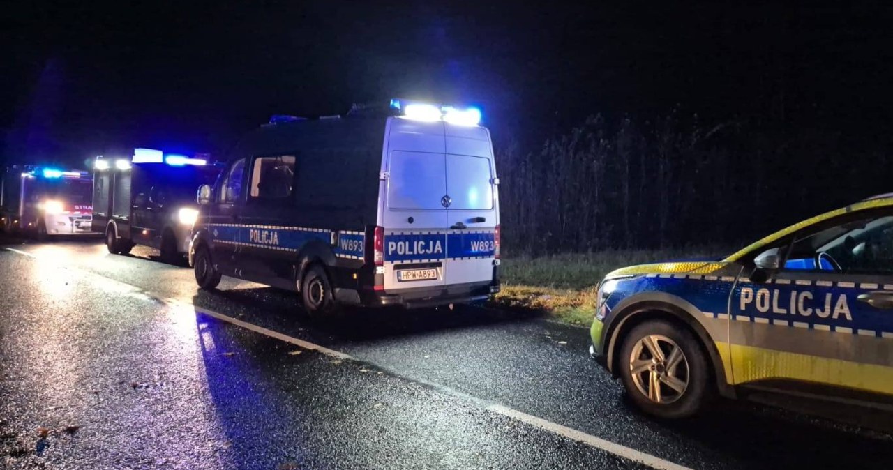 Tragiczny wypadek na drodze wojewódzkiej. Nie żyje dwóch nastolatków wiadomości,aktualności,Interia Tragiczny wypadek na drodze wojewódzkiej. Nie żyje dwóch nastolatków