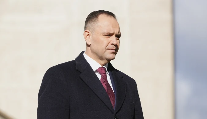 "Zanim spróbują zabrać go tobie". Nawrocki ostrzega, wiceminister z ripostą