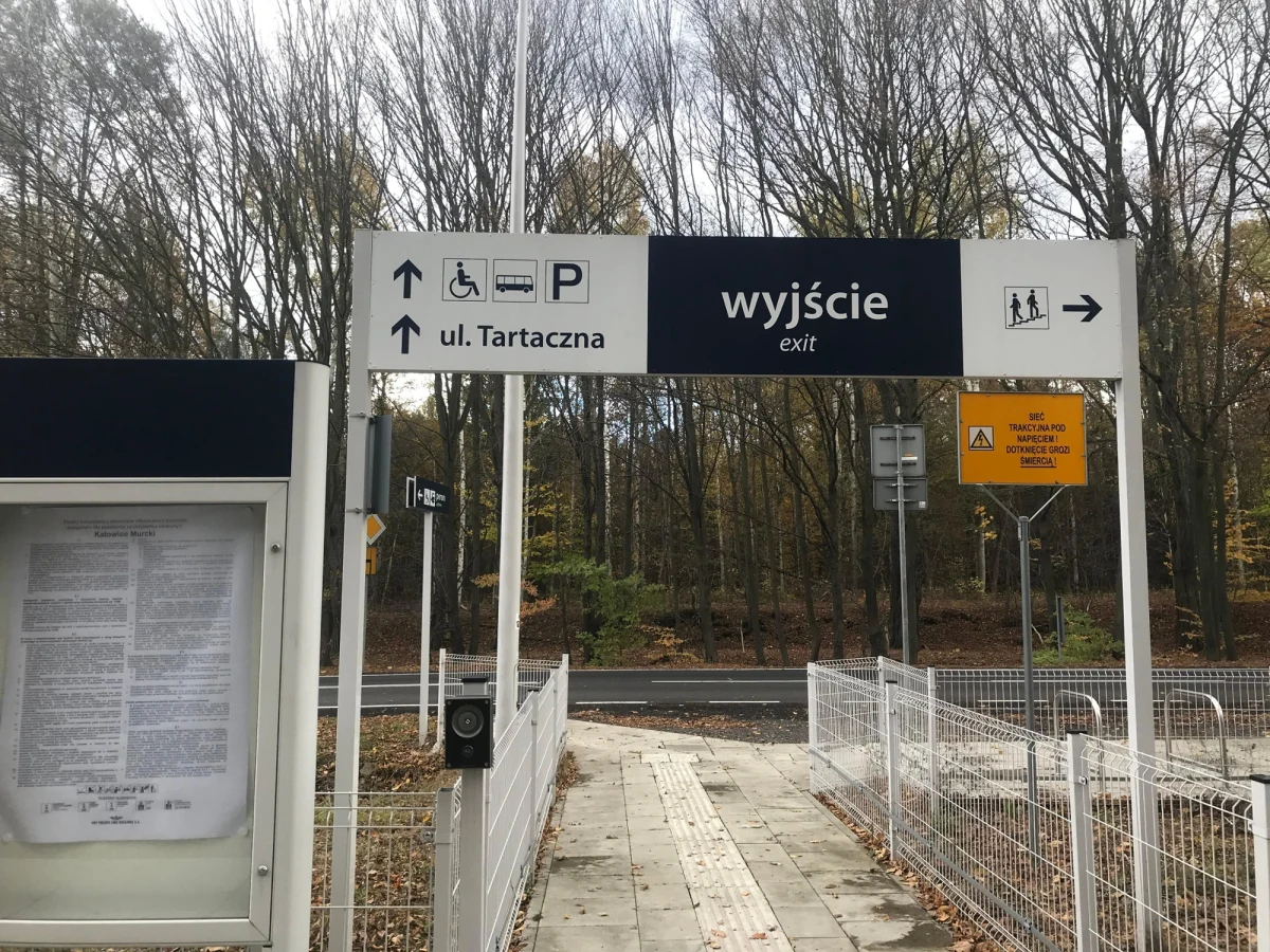 Pociągi znowu zatrzymują się na stacji Katowice-Murcki (woj. śląskie). To skutki wielkiej przebudowy katowickiego węzła kolejowego. Mieszkańcy dzielnicy nie kryją zadowolenia.