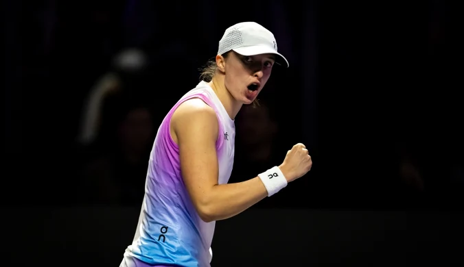 Iga Świątek po pierwszym "starciu" na kortach WTA Finals. Z Amandą Anisimovą