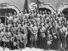 Tajne akta nazistów