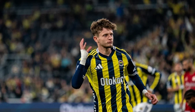 Kolejka chętnych po Szymańskiego, wśród nich gigant. Zaskakujący kierunek