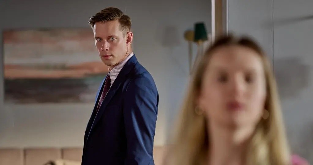 "Na Wspólnej". Odcinek 4106. Kiedyś przeciwniczka, teraz idolka? W co on gra?