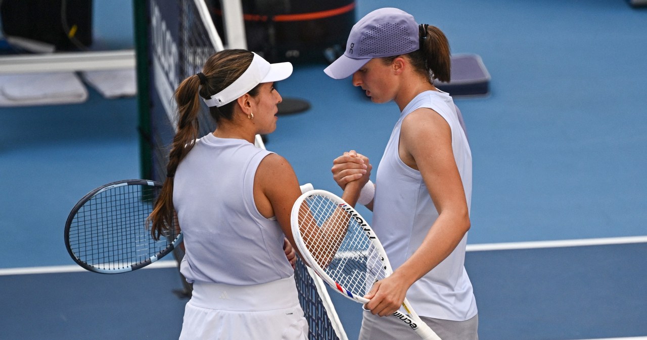 wiadomości,aktualności,Interia 0:6 i dramat w meczu Igi Świątek, teraz powtórka. Rozstawiona za burtą