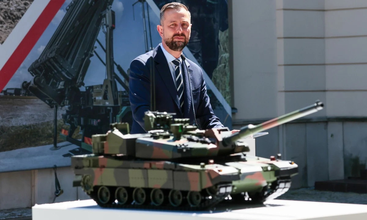 "Minister Kosiniak-Kamysz realnie nie steruje tym, co się dzieje w resorcie obrony narodowej" - mówił w Porannej rozmowie w RMF FM Andrzej Śliwka - poseł Prawa i Sprawiedliwości. Dopytywany o to, czy lider Polskiego Stronnictwa Ludowego jest figurantem na stanowisku szefa MON, odpowiedział: "W znacznej mierze tak". 