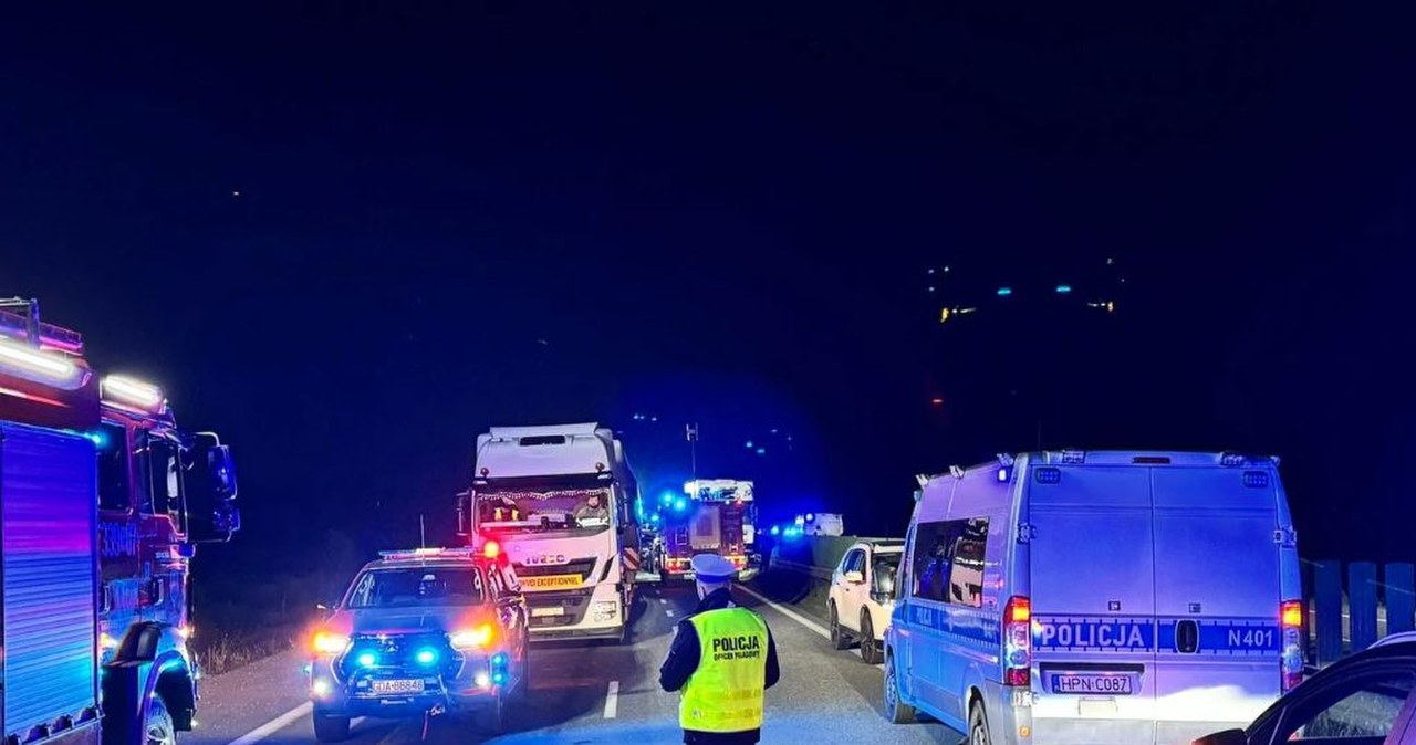 Wielki karambol na S7. Nowe informacje o podejrzanym. W wypadku zginęło pięć osób wiadomości,aktualności,Interia Wielki karambol na S7. Nowe informacje o podejrzanym. W wypadku zginęło pięć osób