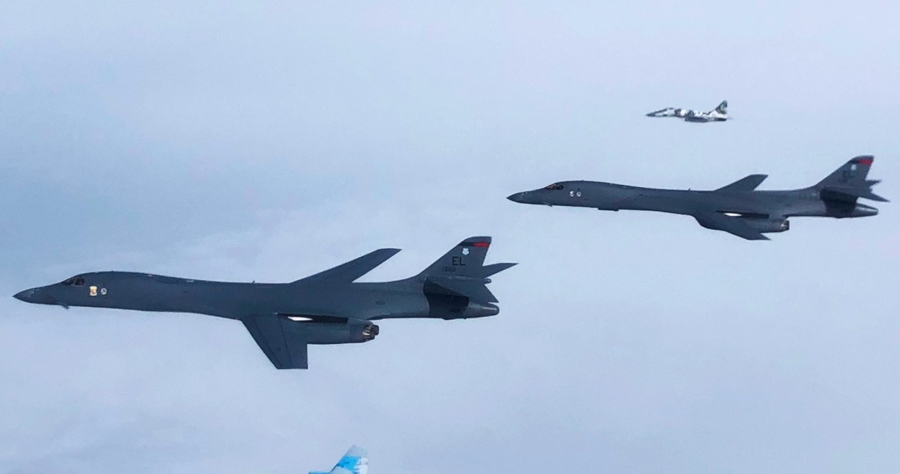 Bombowce B-1 Lancer przy Caracas. USA z jasnym sygnałem dla Wenezueli