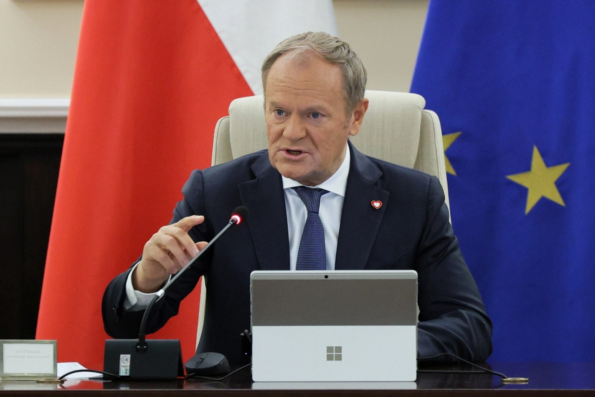Tusk o działce pod CPK: "Cały PiS kradnie". Wszystko odbyło się w ciągu doby