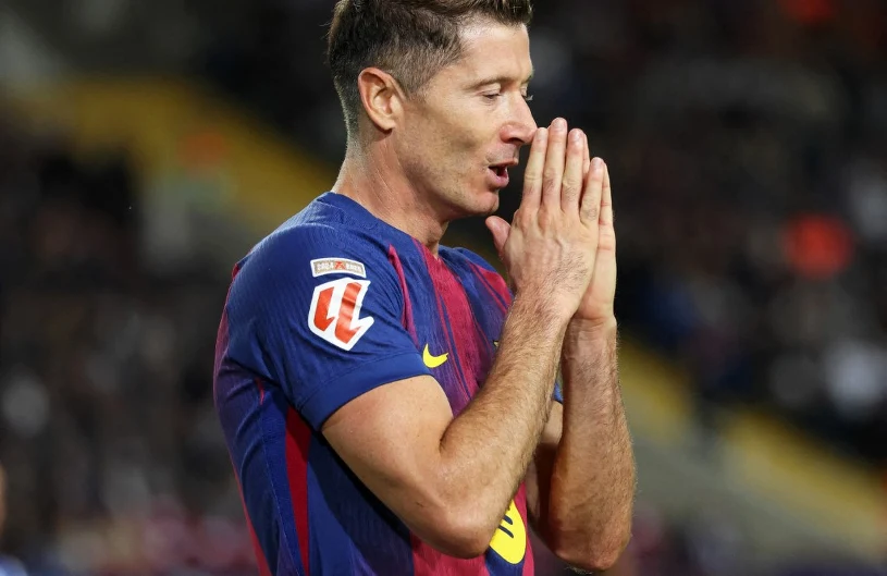 Lewandowski może trafić do giganta. Jest jeden warunek. "Nigdy nie mów nigdy"