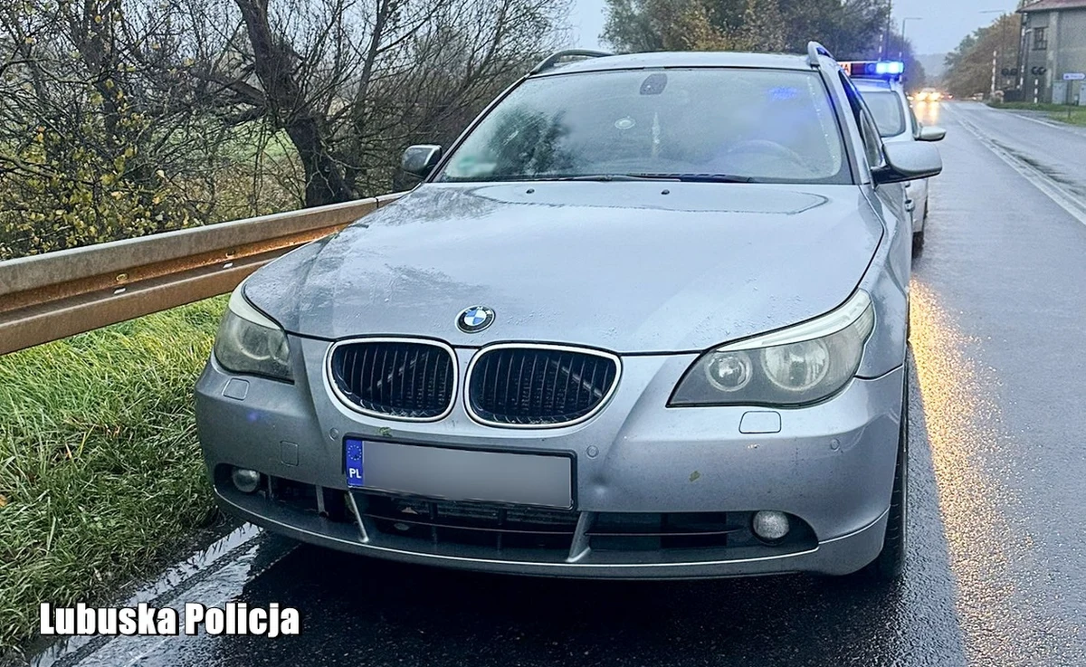 Mężczyzna prowadził bmw, mając niemal 3,5 promila alkoholu w organizmie. W samochodzie przewoził swoją 7-letnią córkę, narażając ją na poważne niebezpieczeństwo.