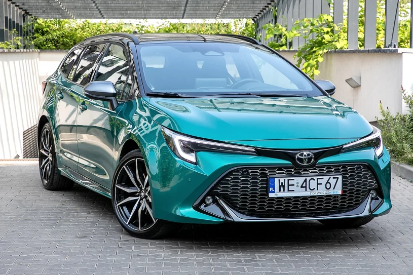 Miesiąc cudów w salonach. Rekordowa sprzedaż nowych aut w Polsce