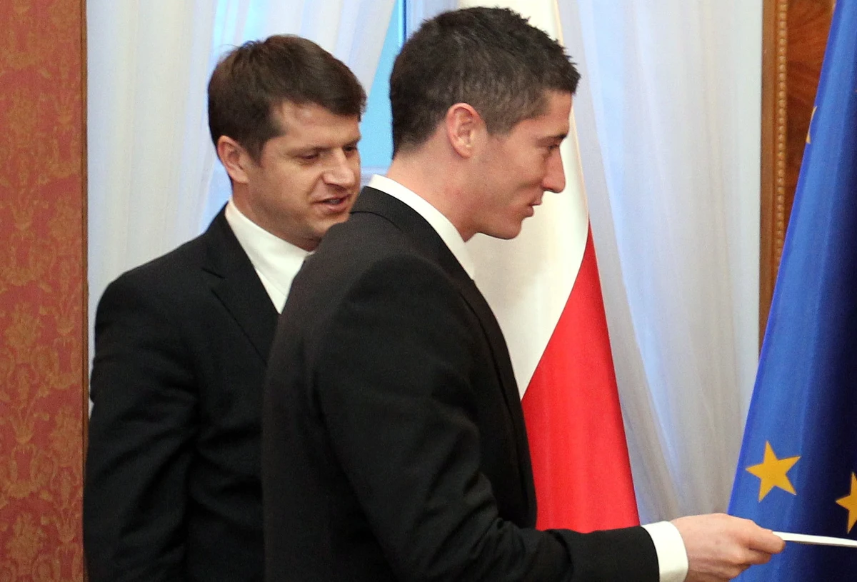 Nie kończy się spór pomiędzy Robertem Lewandowskim a jego byłym menedżerem Cezarym Kucharskim. W środę w Sądzie Rejonowym dla Warszawy-Śródmieścia odbyła się kolejna rozprawa.