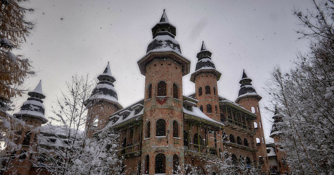 Polska pełna ruin i duchów. Zobacz miejsca, które budzą grozę i fascynację