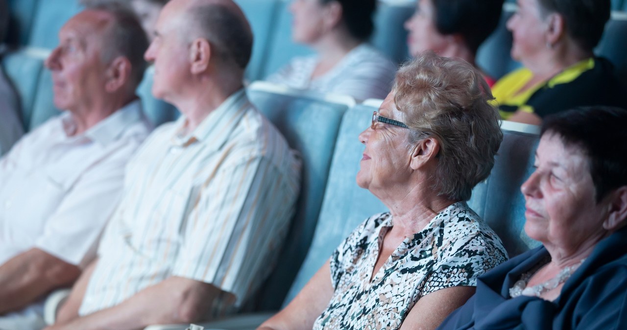 Zniżki, tańsze bilety, rabaty. Przywileje, o których nie każdy senior wie