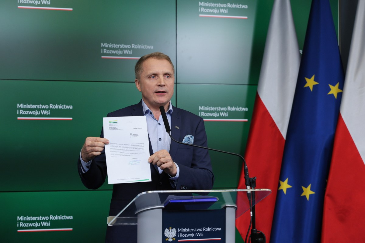 Afera z działką pod CPK. KOWR gotowy na odkupienie, minister zapowiada kontrolę