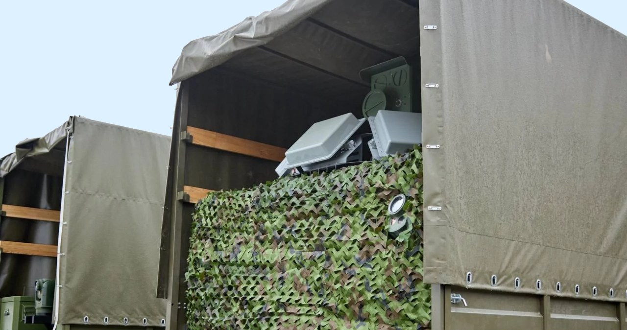 Rosjanie ukrywają tajemnicy potężny laser. Widzino go na ciężarówce