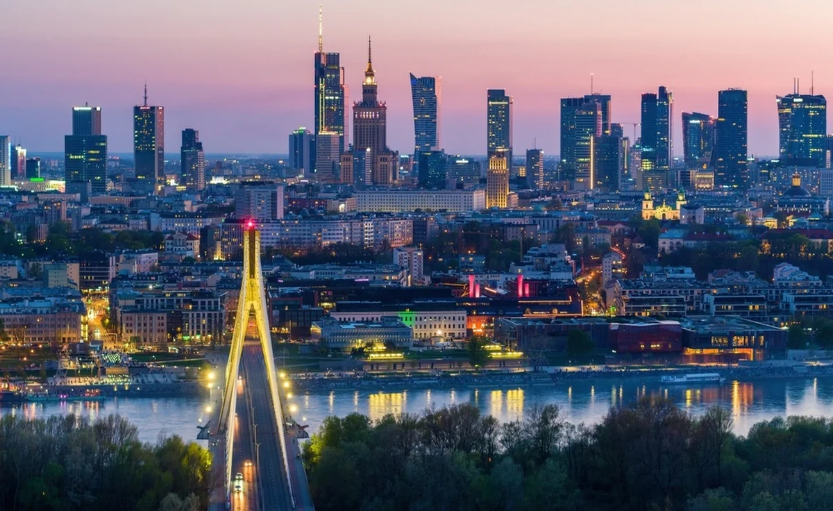 Komisja Europejska pozytywnie rozpatrzyła trzeci wniosek Polski o płatność z Krajowego Planu Odbudowy. Do kraju trafi 6,2 mld euro, które mają wesprzeć m.in. edukację, rozwój cyfrowy, czystą energię i transport. To kolejny krok w realizacji ambitnych reform i inwestycji zapisanych w polskim KPO.