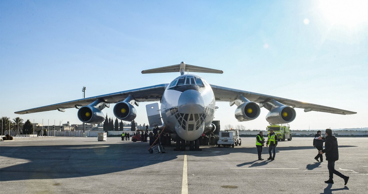 Dziwna trasa, pięć przystanków i tajemniczy ładunek. Co przewiozła Rosja?