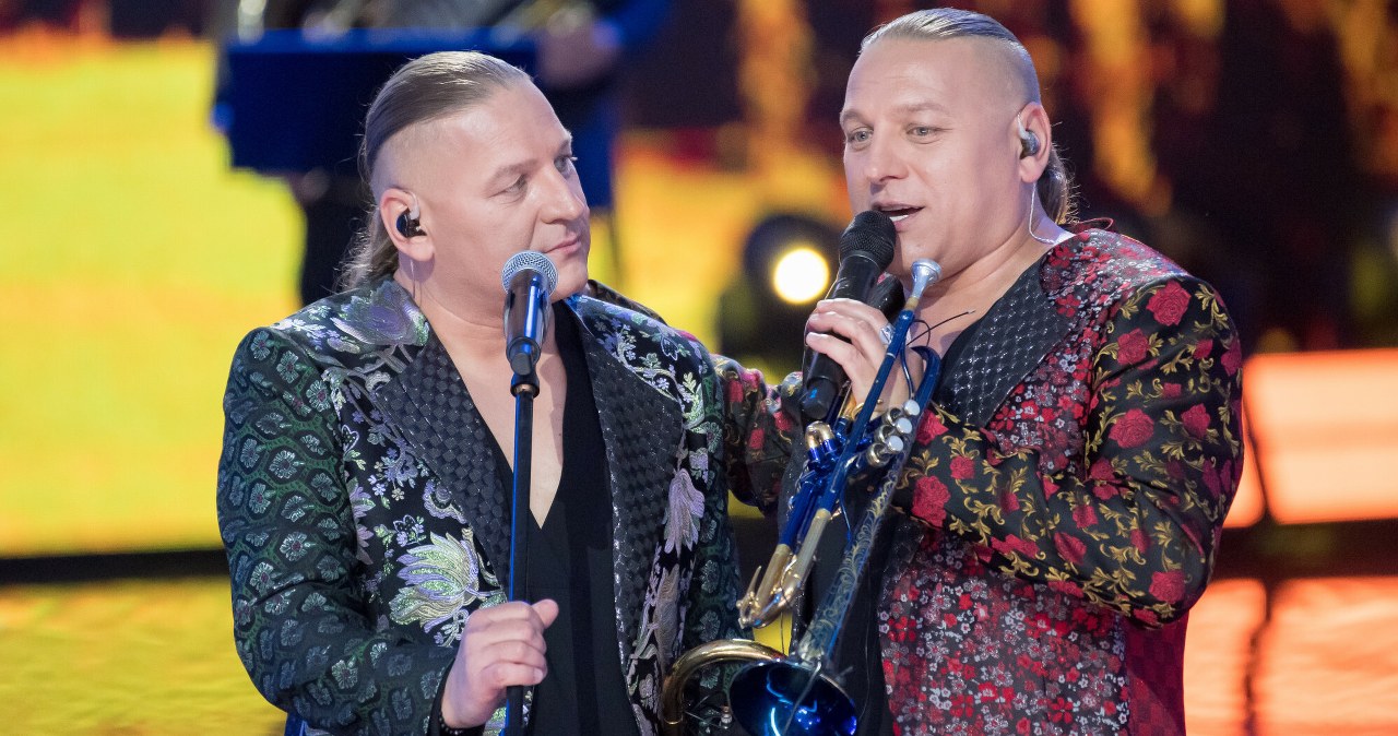 Poruszający wpis braci Golec rok po śmierci mamy. "Czujemy twoją obecność"