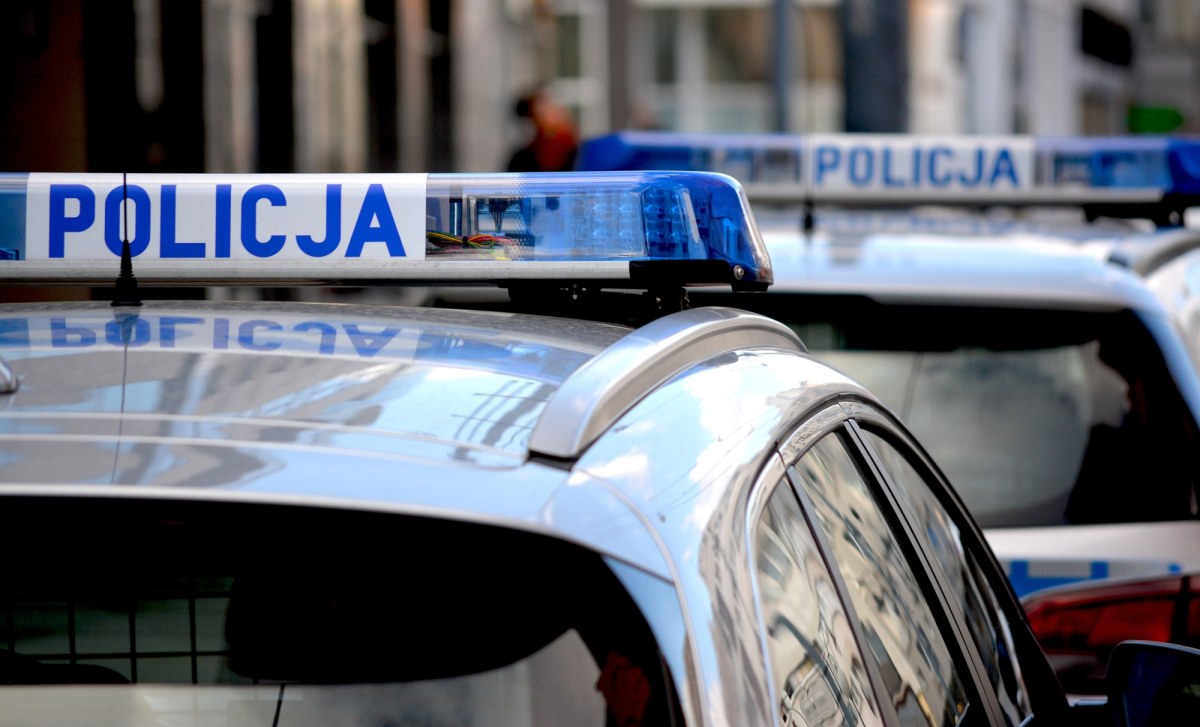 Budynek szkoły we Włodarach ostrzelany. Ewakuacja dzieci