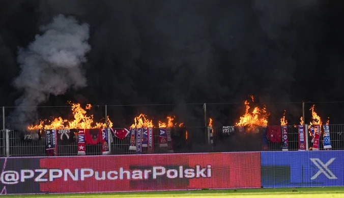 Żenujące sceny podczas derbów Krakowa. Jest reakcja, ale to nie koniec