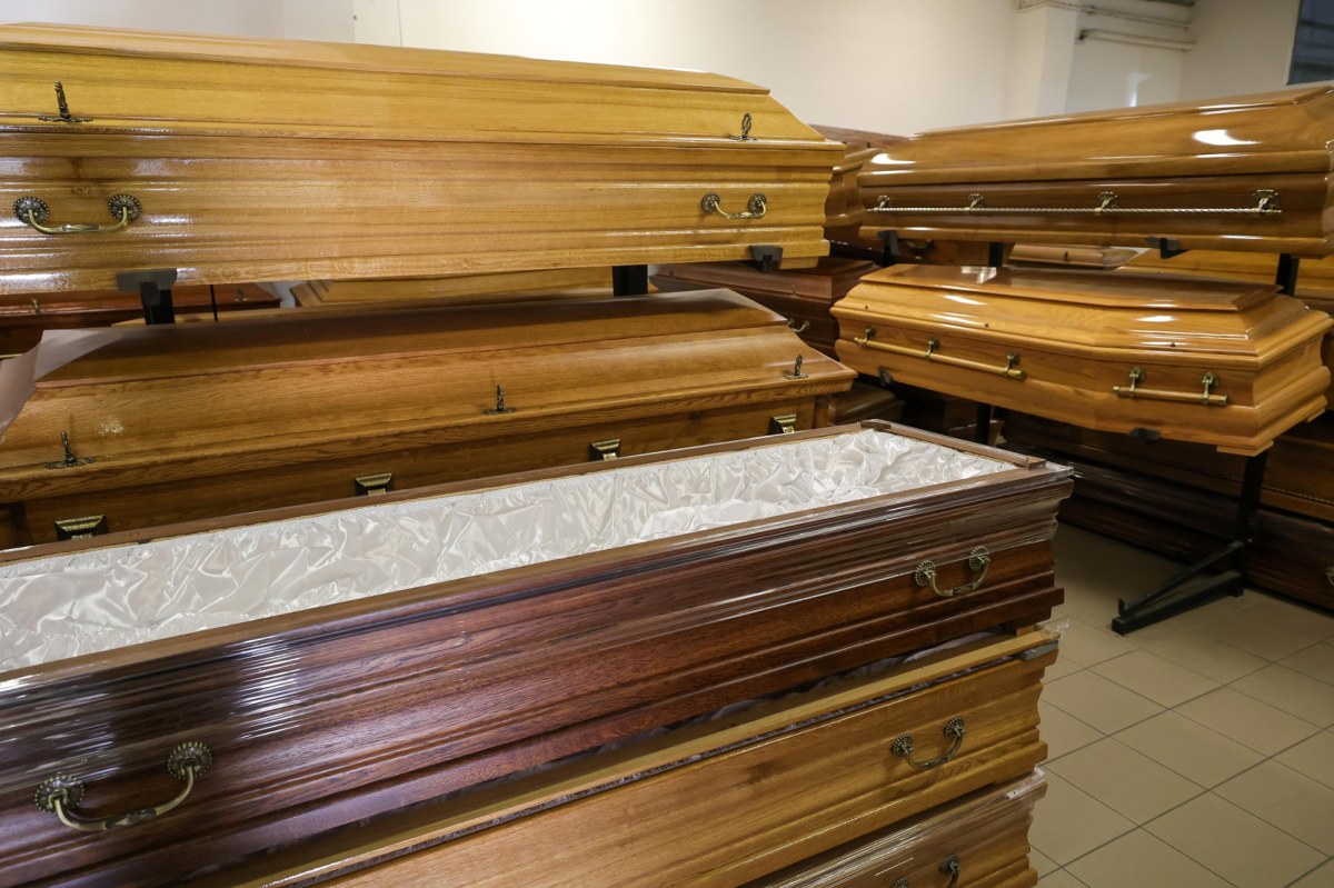 Składanie wniosku o zasiłek pogrzebowy będzie łatwiejsze? Jest projekt