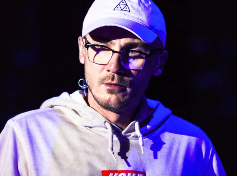 Muzyk nie gryzie się w język. "Dzisiaj wszystko tu jest kiczem"