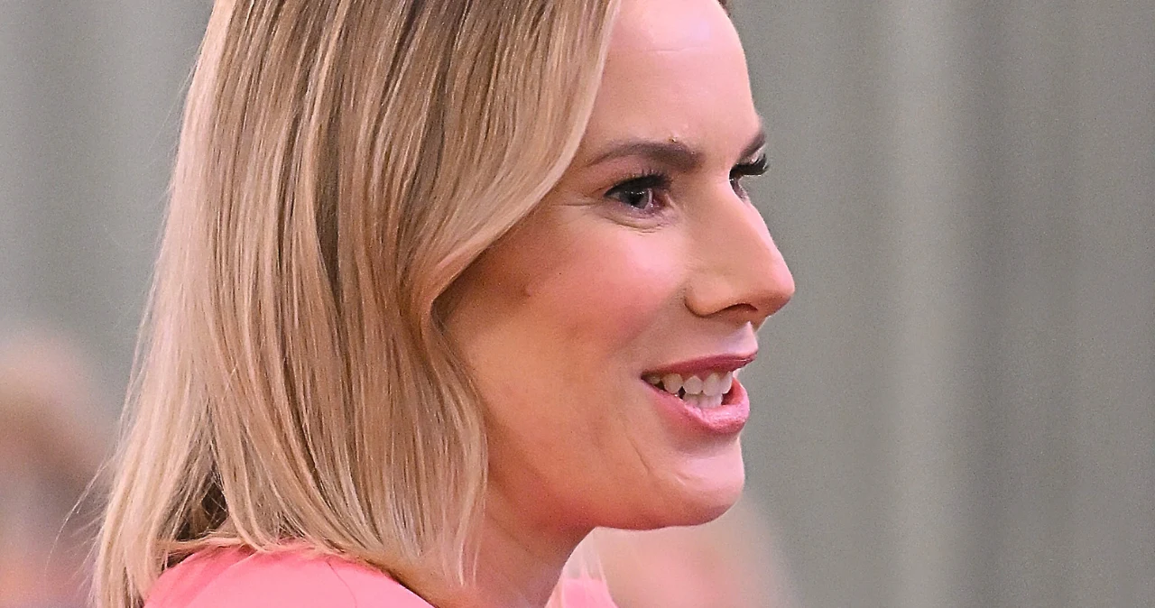 Nawrocka poszła do salonu piękności. Nie spodziewała się takich gości