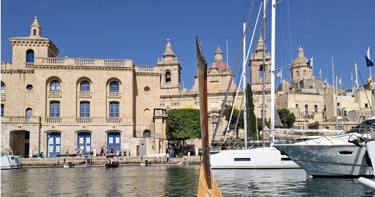 Gdzie na urlop jesienią? Ma być ciepło, słonecznie i niezbyt drogo