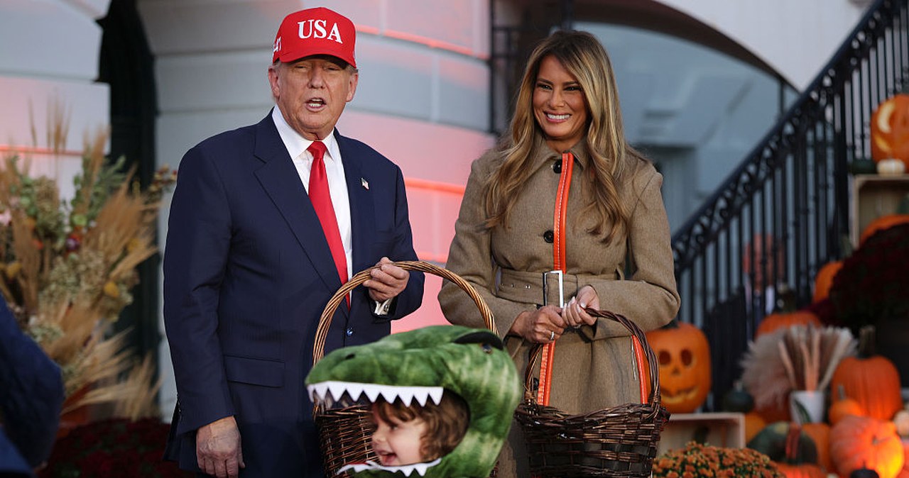 Tłumy na zabawie w Białym Domu. Uczestniczył w niej Donald Trump