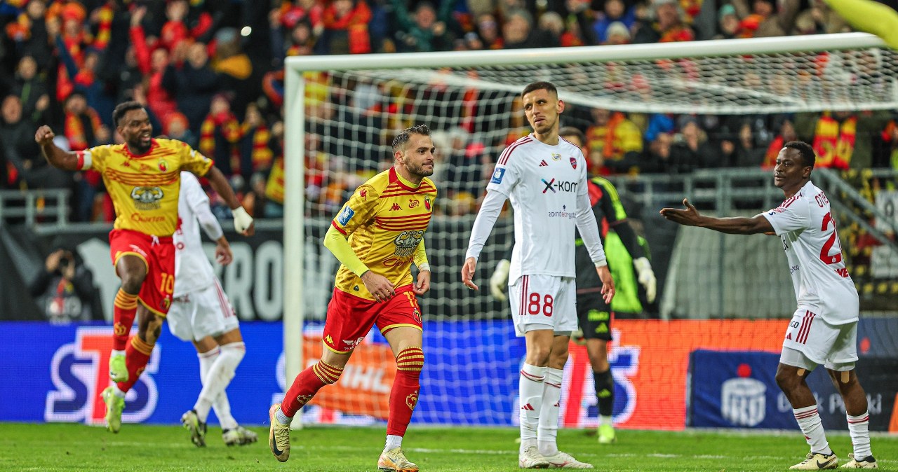 Jagiellonia - Raków. Gdzie i o której obejrzeć mecz? [TRANSMISJA NA ŻYWO, TV]