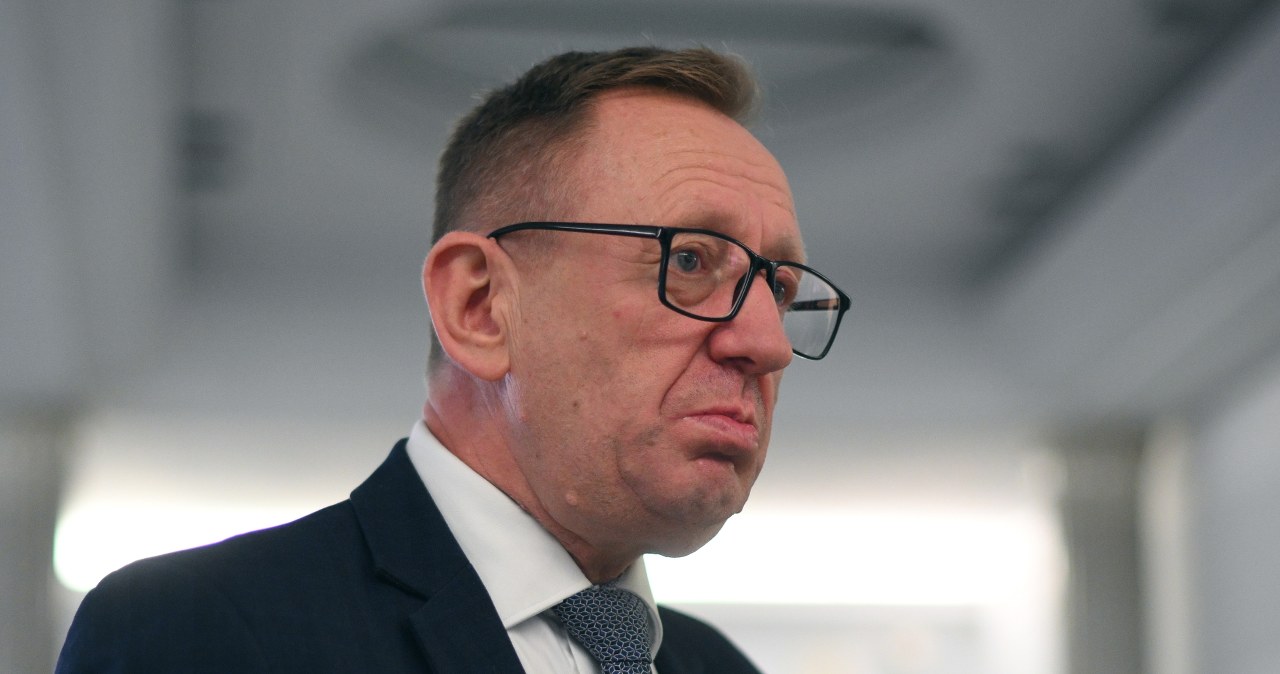 "Niesłusznie mnie zniszczyli". Telus odrzuca zarzuty w sprawie działki pod CPK