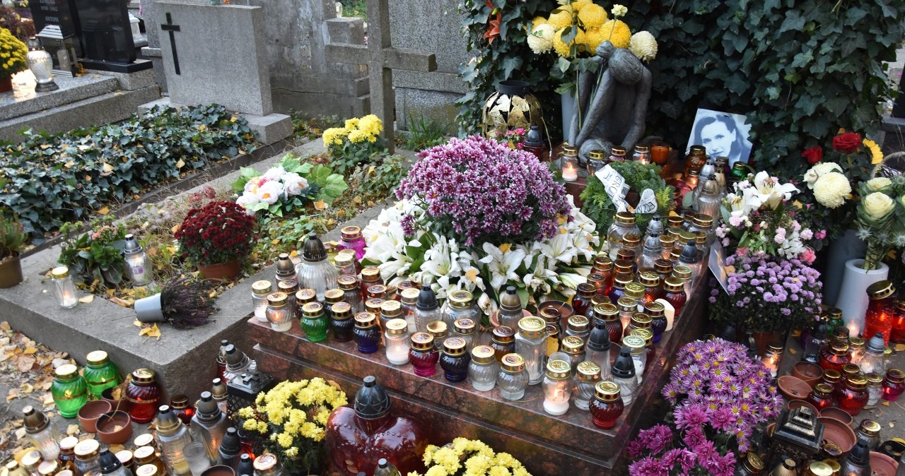 Odmieniony grób Kory. Tak wygląda miejsce pochówku legendy polskiego rocka