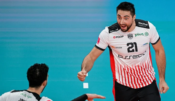 Rewolucja w składzie przynosi efekty. Mocny cios, rywale niemal na dnie