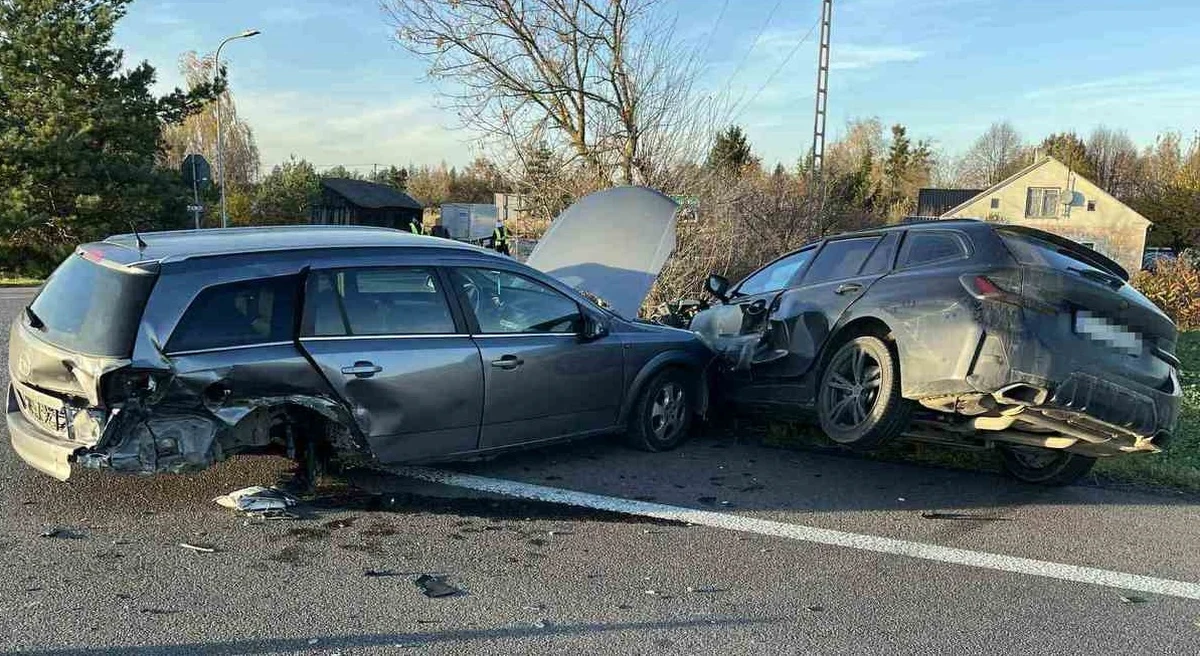 Od piątku na polskich drogach doszło do 146 wypadków. Zginęło 6 osób, a 184 osoby zostały ranne. 