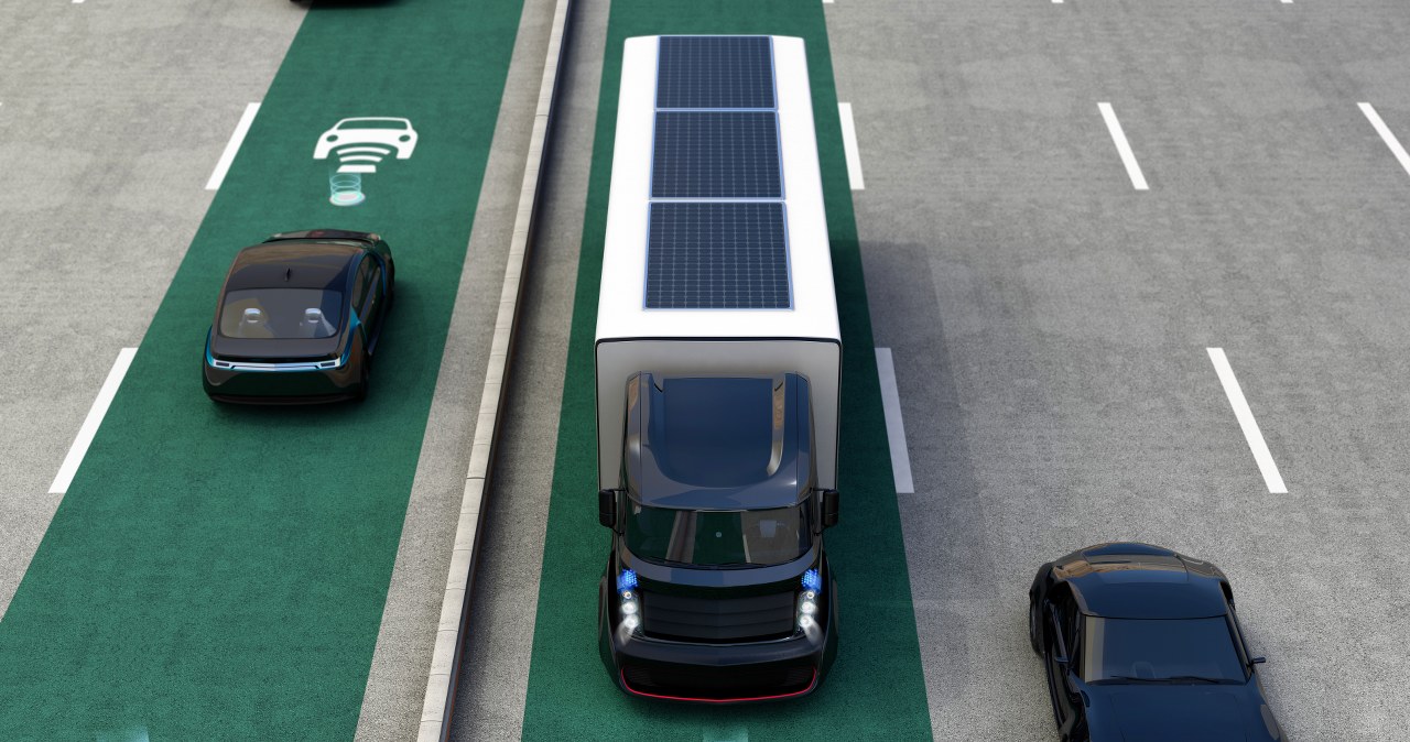Naładujesz się w trakcie jazdy. Pierwsza taka autostrada na świecie