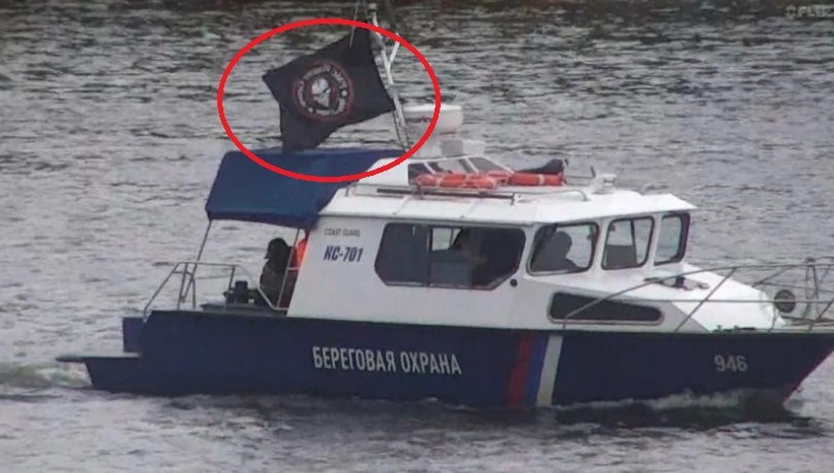 Na rzece Narwa, stanowiącej granicę między Estonią a Rosją, zauważono rosyjską łódź straży granicznej z wywieszoną flagą Grupy Wagnera. Estońskie władze zareagowały na incydent z ironią.