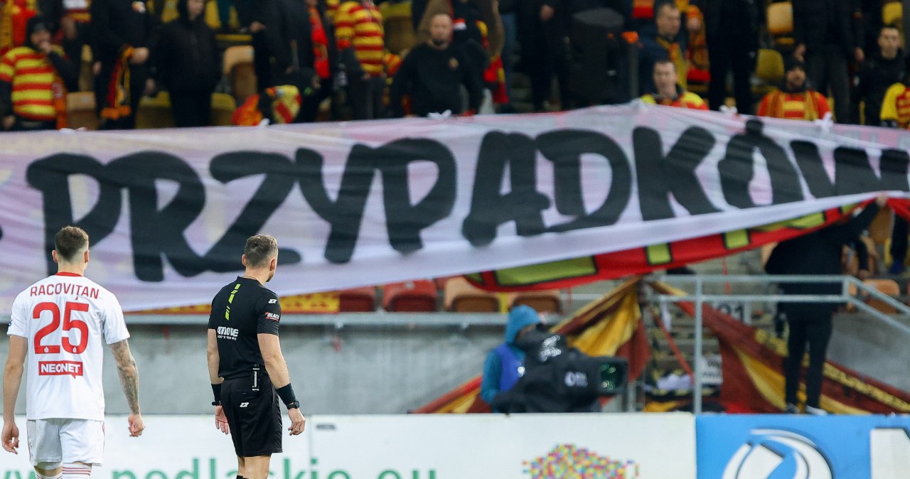 Sędzia przerwał mecz przez transparent. Jest oświadczenie, "nie zgadzamy się"