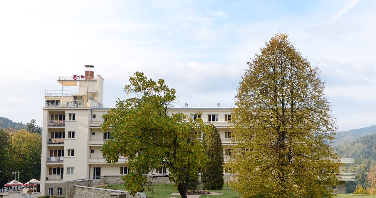 Kameralne uzdrowisko w Dolinie Popradu. Ukryta perła na mapie Małopolski