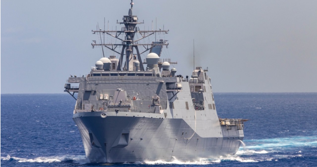 Kolejne okręty USA płyną na Karaiby. W co gra Donald Trump?