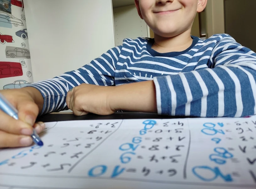 Prace domowe powinny wrócić? Sondaż nie pozostawia wątpliwości