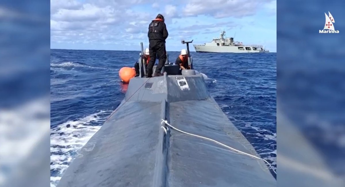 Ponad tona kokainy w łodzi. Cztery osoby zatrzymane po akcji służb